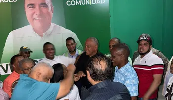 Víctor Pavón juramenta equipo de campaña de Villa Mella Norte: Asegura rescatará del abismo y el desorden a SDN.