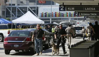 EE.UU.: Evacuan el aeropuerto de Los Ángeles por una amenaza de bomba