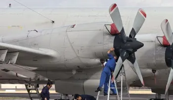 Aviones y barcos, movidos en el Índico por tres sonidos 