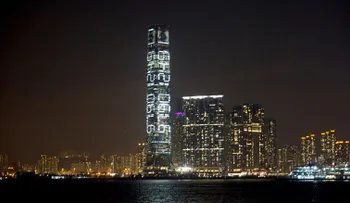 ¿Qué significa el mensaje secreto en un rascacielos de Hong Kong?