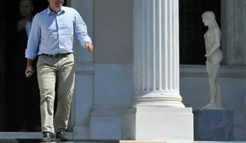 Renuncia el primer ministro de Grecia