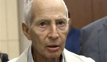 Arrestan millonario Robert Durst por caso de homicidio 
