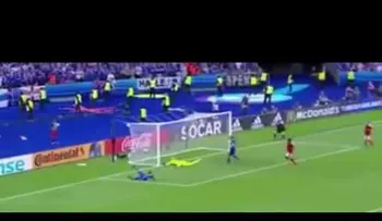 La alegría de este comentarista islandés le romperá los tímpanos