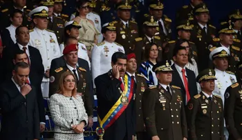 Venezuela: evento que encabezaba Nicolás Maduro es interrumpido por ruidos que podrían ser explosiones
