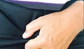 Mujer le arranca testículo a su marido por no regalarle flores