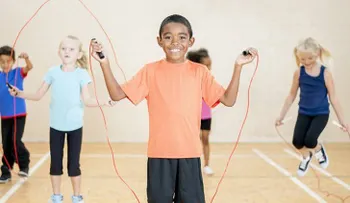 La importancia de que los niños practiquen diferentes deportes 