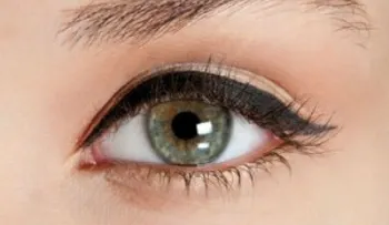 5 formas para delinear tus ojos según la ocasión. ¡Elige el maquillaje que más te favorezca!