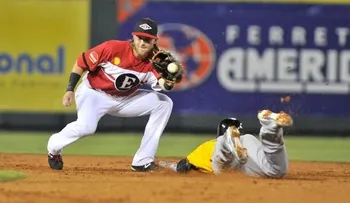 Leones, Tigres y GC ganan; triple empate en la primera posición