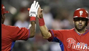 Nieves batea 3 hits en triunfo de Filis 