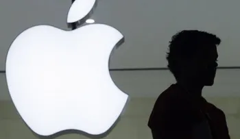 Hallan cadáver en sala de conferencias de Apple