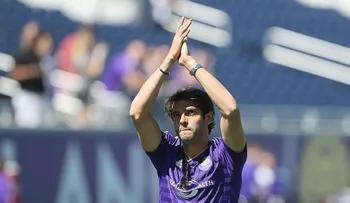 Kaká anuncia su retiro de las canchas de fútbol