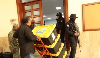 Caso SeNaSa: Tribunal otorga cuatro meses más al Ministerio Público y mantiene prisión preventiva para imputados