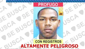 Policía identifica a "Yandel" como uno de los asaltantes en casa de Julián Oro Duro