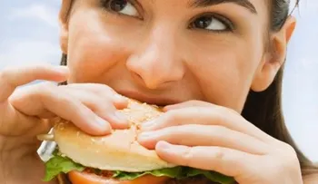 Comer 3 veces al día no es importante, sino como lo hacemos 