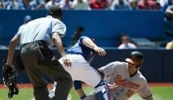 Caleb Joseph da triunfo a Orioles con dos outs en la novena 