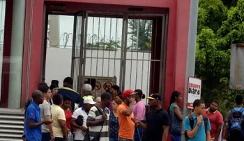 Cientos de pasajeros quedaron varados por fallas en línea 2 del Metro; restablecen servicio 