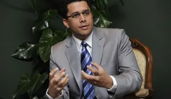 Roberto Salcedo felicita a David Collado y se pone a su disposición