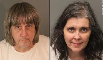 La pareja de "monstruo" acusada de encadenar a sus 13 hijos lo mantenían alejados hasta de los vecinos