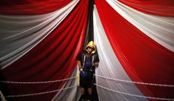 Video: boxeador es velado de pie en Puerto Rico