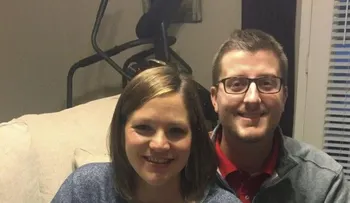 Una pareja de esposo y el hijo de ambos cumplen años el mismo día: Probabilidad de 1 en 133 mil