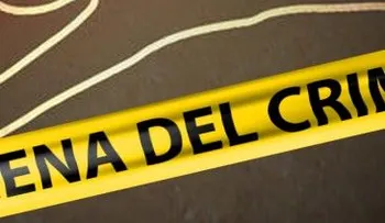 Oficial de la PN mata dos hombres porque hablaban con su novia
