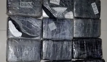 Policía apresa hombre en SDE con 12 paquetes de droga