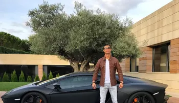 Cristiano Ronaldo muestra su nuevo  Lamborghini Aventador 
