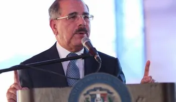 Danilo: ¡Aquí las tienen! ¡Las 10 mil aulas ya son una realidad!