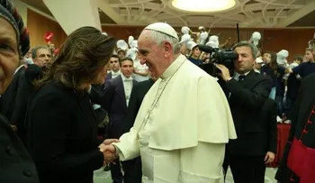 Margarita se reúne con el Papa en el Vaticano