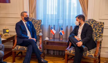 Presidente Abinader trata con Boric sobre el fortalecimiento de las relaciones y la cooperación entre la República Dominicana y Chile