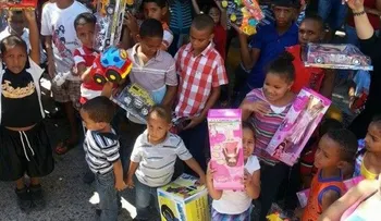 Movimiento de apoyo a Danilo entrega juguetes