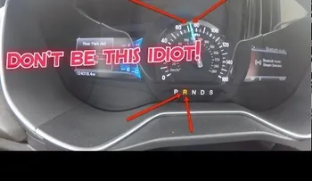 ¿Qué sucede si pones la reversa circulando a toda velocidad?  (VIDEO)