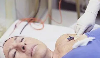 Aumenta el cáncer de mama en mujeres con implantes