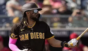 Tatis Jr. y Machado impulsan a los Padres: barrida sobre Gigantes y ventaja de 2.5 juegos en el comodín