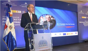 Mescyt presenta normativa para prácticas y pasantías profesionales en universidades