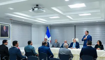 Conadis y el Senado socializan proyectos y políticas en favor de personas con discapacidad