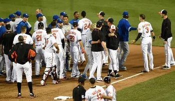 Yordano Ventura golpea a Manny Machado y se enfrascan en riña