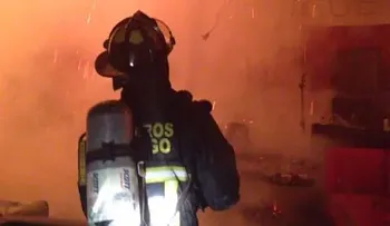 Un incendio afectó al menos 7 viviendas en Alameda