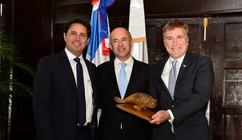 Brewster dice adiós con un mensaje de amor