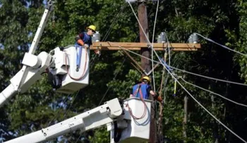 Tormenta deja a más de un millón sin luz en EEUU