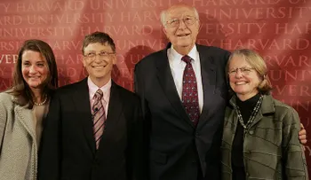 ¿Quiere tener un hijo millonario? El padre de Bill Gates revela cómo crio al más rico del mundo