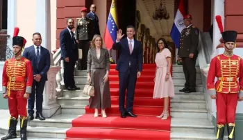 Presidente de Paraguay llega a Venezuela para reunirse con Delcy Rodríguez