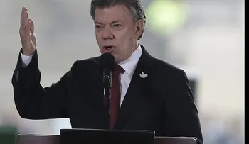 Santos dice 2016 será año difícil para economía