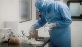 Confeccionarán mascarillas con un tejido de poliéster y algodón, que elimina el coronavirus de su superficie