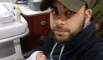 Hombre mata a su bebé tras tirarlo violentamente al suelo para que dejara de llorar
