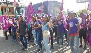 Movimiento realiza bandereo en apoyo a Danilo Medina