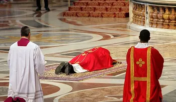 El papa Francisco celebra ritos de Viernes Santo: "El mal no tendrá la última palabra"