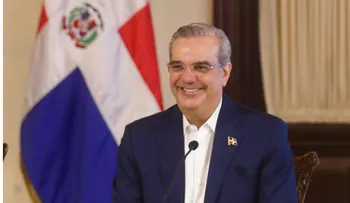 Abinader viajará a Miami para recibir reconocimiento económico