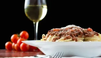 Estos son los tipos de vinos que combinan mejor con la pasta