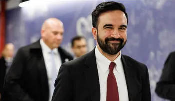 Alcalde de Nueva York destaca aportes dominicanos y saluda con "¿Qué lo que?"